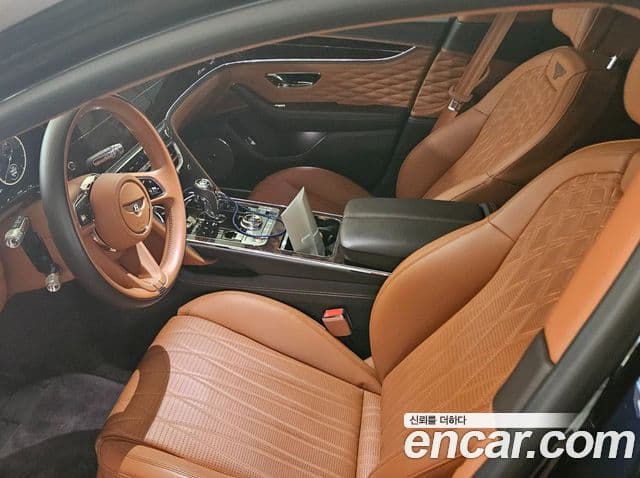 Bentley Flying Spur 3세대 4.0 Azure, 2023 7
