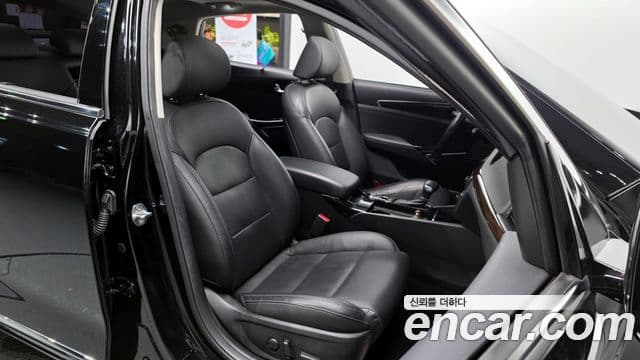 Kia All New K7 Noblesse, 2019 10