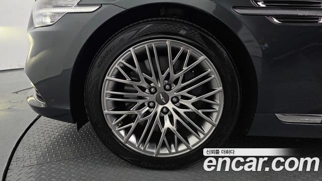 Genesis G90 Premium Luxury, 2021 все фото