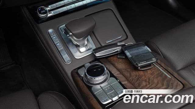 Genesis G90 Premium Luxury, 2021 9