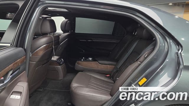 Genesis G90 Premium Luxury, 2021 12