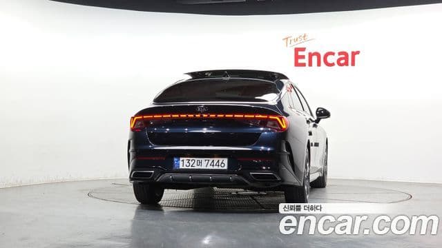 Kia K5 гибрид 3세대 Signature, 2021 4