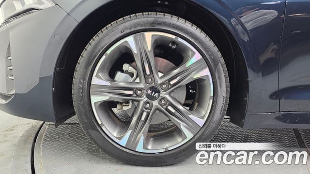 Kia K5 гибрид 3세대 Signature, 2021 все фото