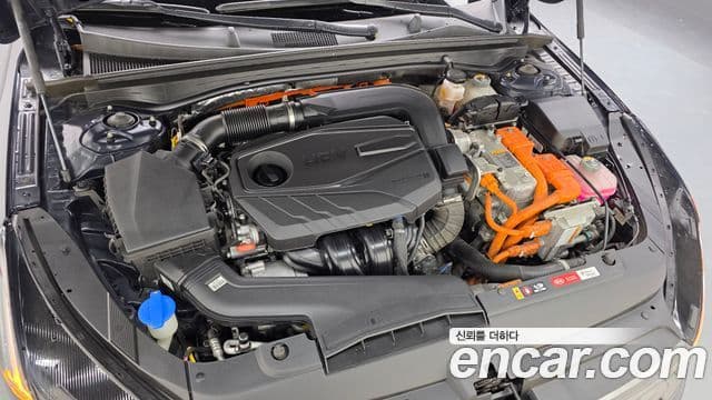 Kia K5 гибрид 3세대 Signature, 2021 6