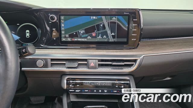 Kia K5 гибрид 3세대 Signature, 2021 14