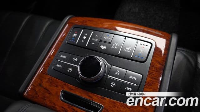 Hyundai Equus(новый кузов / новое поколение) Prestige, 2011 18