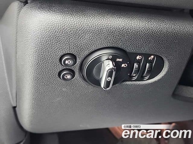 Mini Cooper 3세대, 2017 14