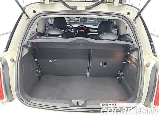 Mini Cooper 3세대, 2017 16