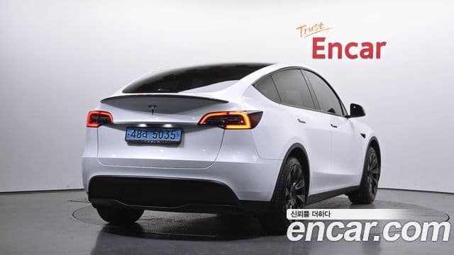 Tesla модель Y, 2023 2