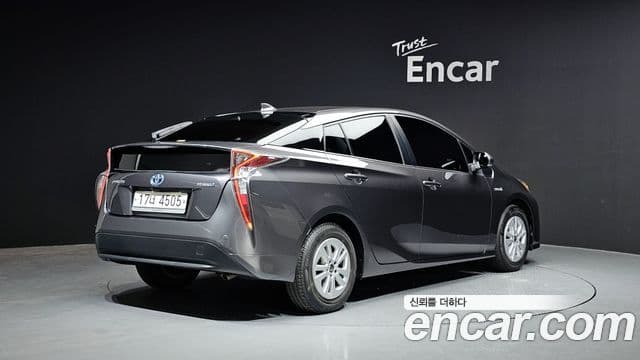 Toyota 프리우스 4세대 1.8 E, 2017 2