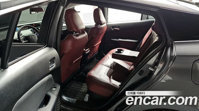 Toyota 프리우스 4세대 1.8 E, 2017 11
