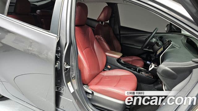 Toyota 프리우스 4세대 1.8 E, 2017 12