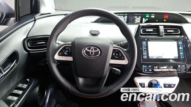 Toyota 프리우스 4세대 1.8 E, 2017 13