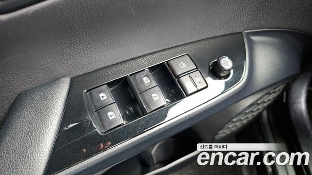 Toyota 프리우스 4세대 1.8 E, 2017 14