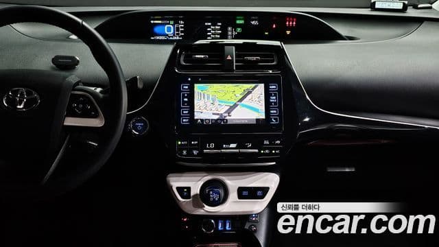 Toyota 프리우스 4세대 1.8 E, 2017 20