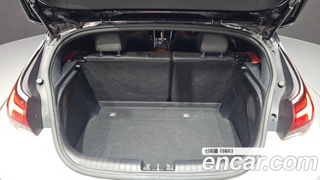 Hyundai Veloster (JS) Core, 2018 20