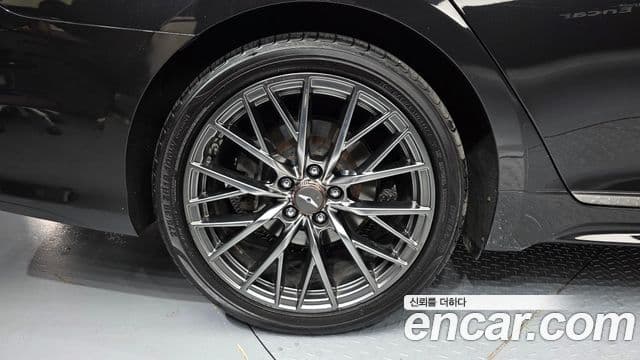 Genesis G80 Premium Luxury, 2019 все фото