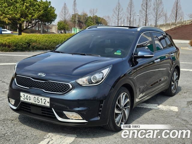 Kia Niro Noblesse, 2017 1