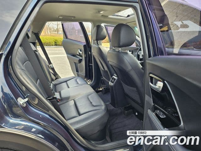 Kia Niro Noblesse, 2017 13