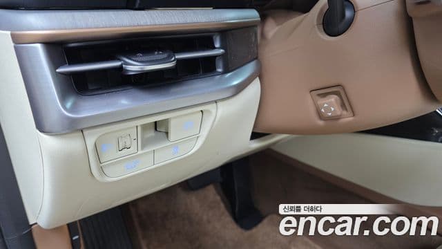 Hyundai Grandeur (GN7) Calligraphy, 2024 14