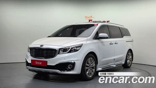 Kia All New Carnival Prestige, 2015 1
