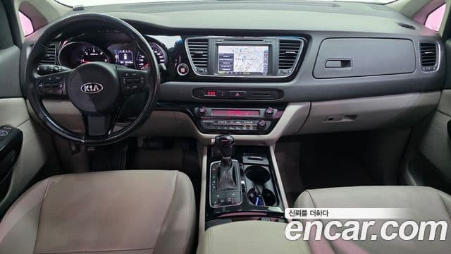 Kia All New Carnival Prestige, 2015 7