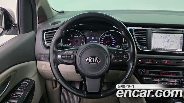 Kia All New Carnival Prestige, 2015 14