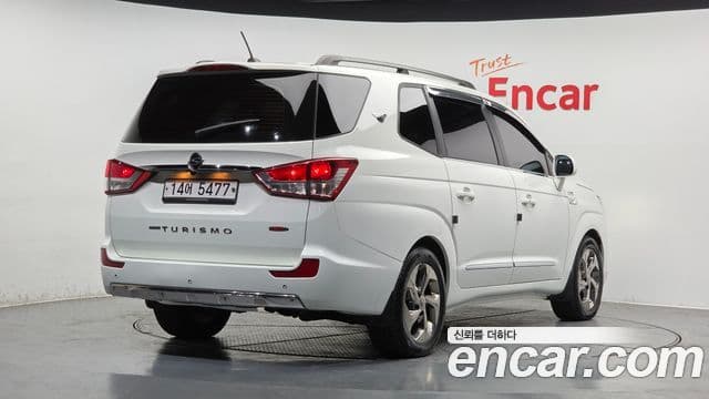 KG모빌리티(SsangYong) Korando 투리스모 4WD RX 9인승, 2019 2