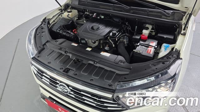 KG모빌리티(SsangYong) Korando 투리스모 4WD RX 9인승, 2019 6