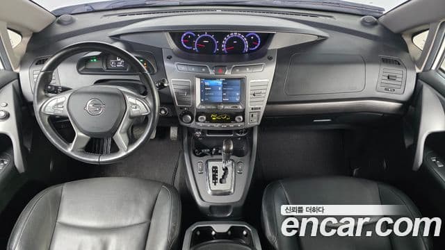 KG모빌리티(SsangYong) Korando 투리스모 4WD RX 9인승, 2019 7