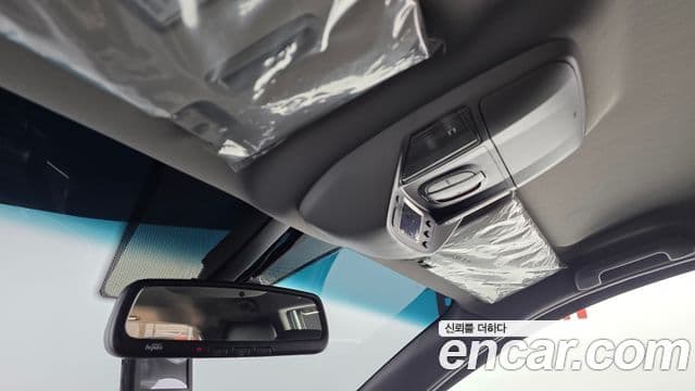 KG모빌리티(SsangYong) Korando 투리스모 4WD RX 9인승, 2019 17