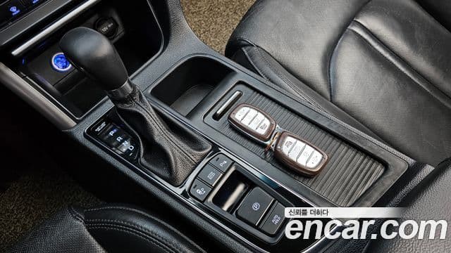 Hyundai LF Sonata LPI Modern(для людей с инвалидностью), 2015 9