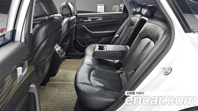 Hyundai LF Sonata LPI Modern(для людей с инвалидностью), 2015 12