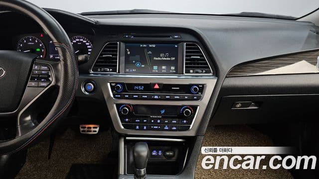 Hyundai LF Sonata LPI Modern(для людей с инвалидностью), 2015 14