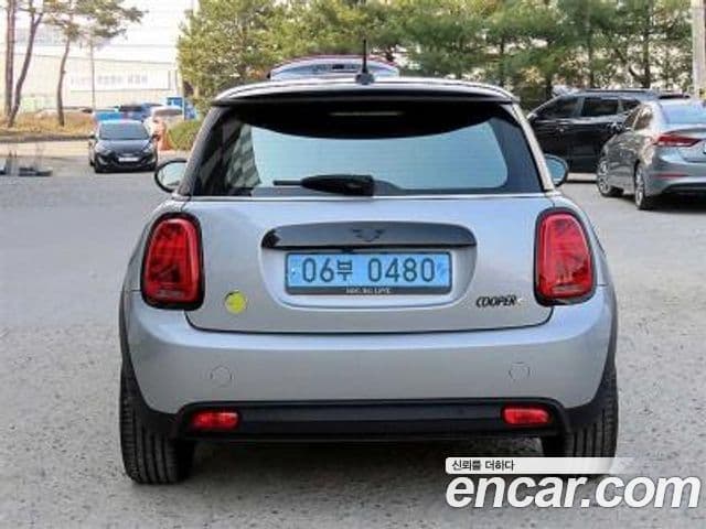 Mini Cooper Электрический (Electric) 3세대, 2024 4