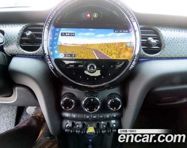 Mini Cooper Электрический (Electric) 3세대, 2024 13