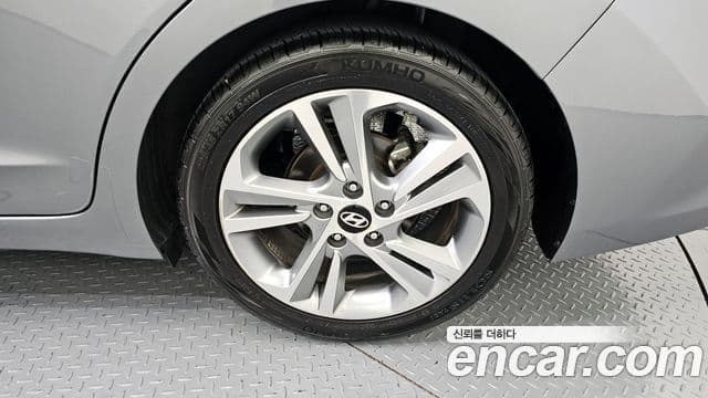 Hyundai Avante AD 1.6 GDI Value Plus, 2017 все фото