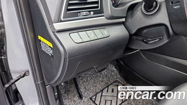 Hyundai Avante AD 1.6 GDI Value Plus, 2017 15