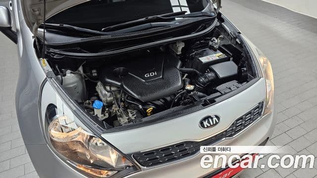 Kia All New Pride Luxury, 2013 6