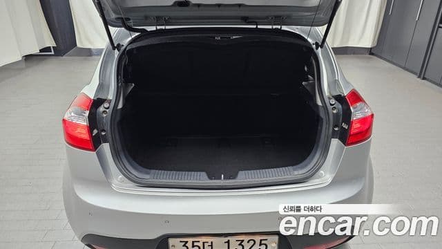 Kia All New Pride Luxury, 2013 20