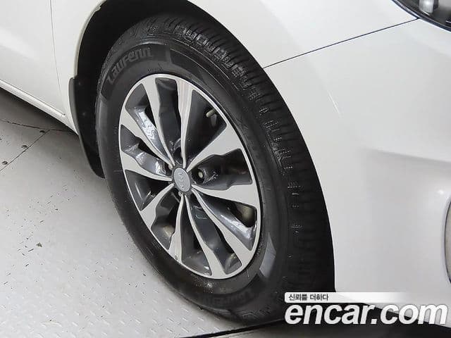 Kia All New Carnival Luxury, 2017 все фото