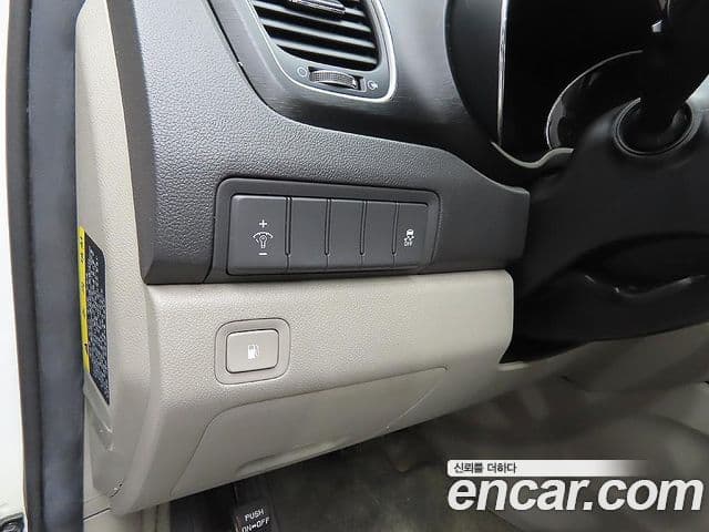 Kia All New Carnival Luxury, 2017 13