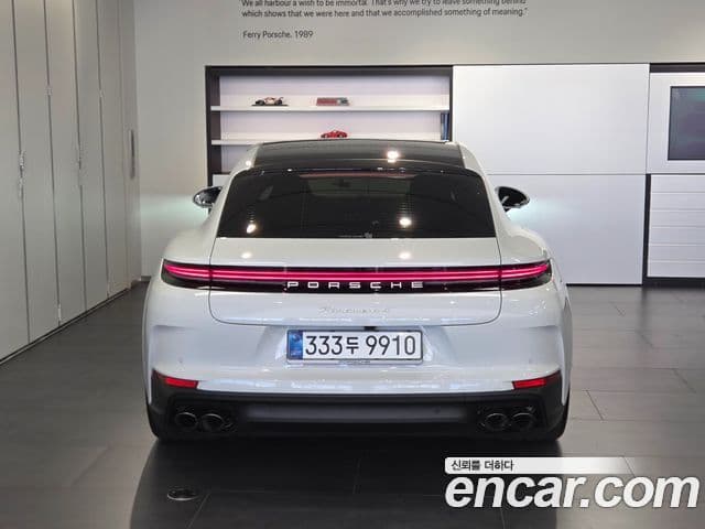 Porsche Panamera (976), 2024 4