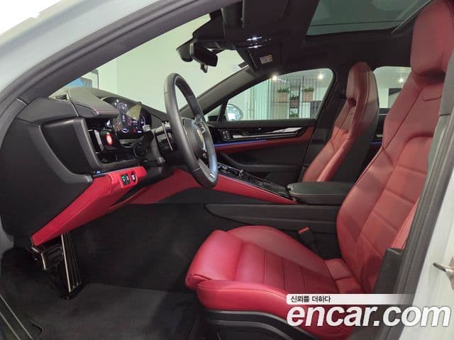 Porsche Panamera (976), 2024 7