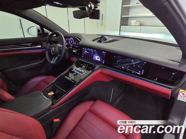 Porsche Panamera (976), 2024 9