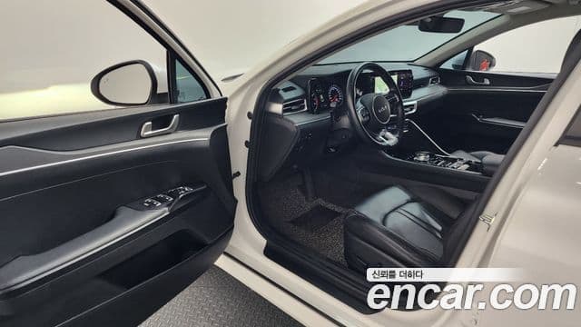 Kia K5 3세대 Prestige, 2022 10
