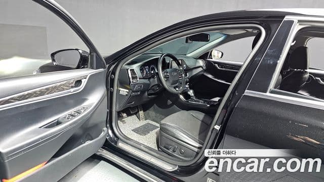 Hyundai Grandeur IG Modern, 2018 10