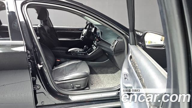 Hyundai Grandeur IG Modern, 2018 11