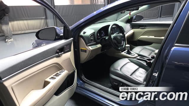 Hyundai Avante AD Premium, 2018 10