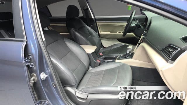 Hyundai Avante AD Premium, 2018 11